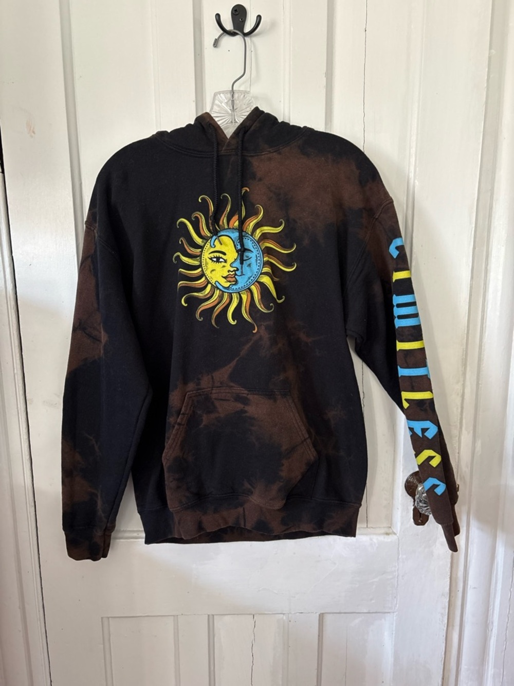 Tie-Dye Sun Moon Graphic Pullover Hoodie - Black & Brown